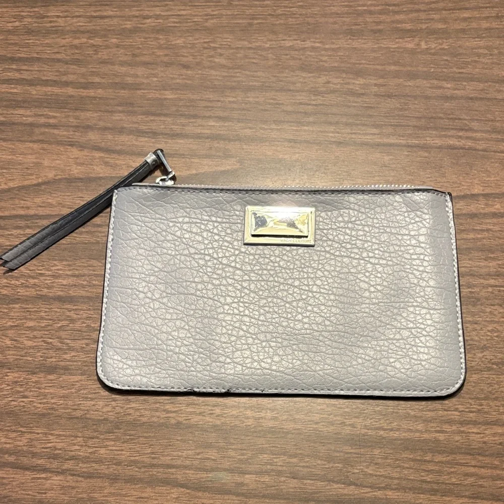 Juicy Couture Gray Clutch Wristlet Purse Wallet